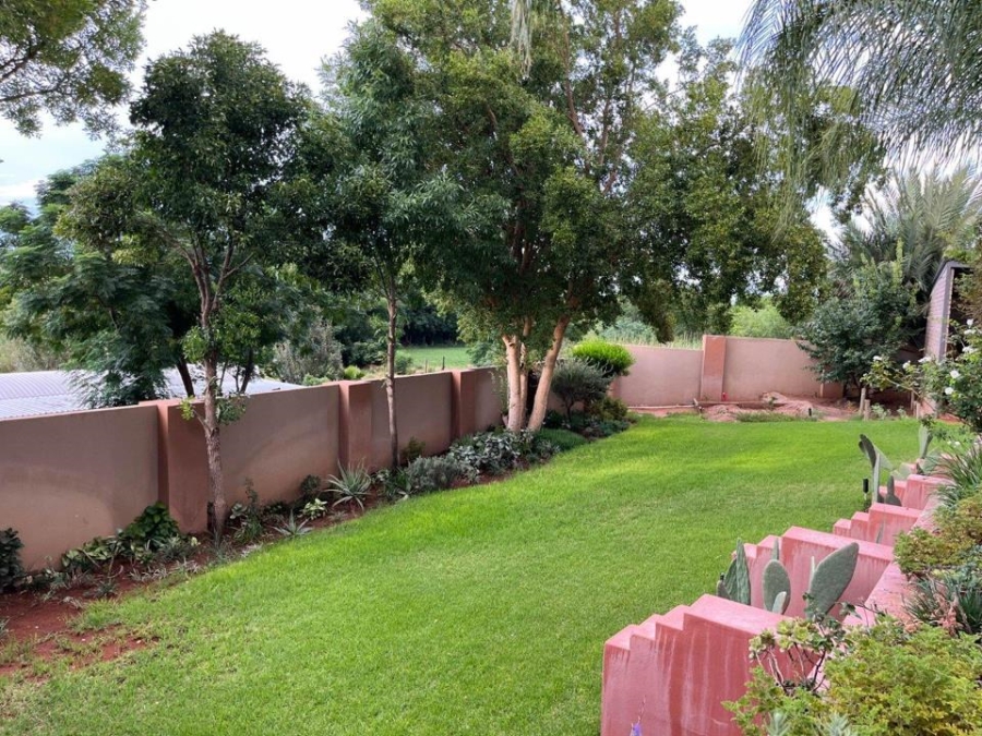 5 Bedroom Property for Sale in Upington Northern Cape